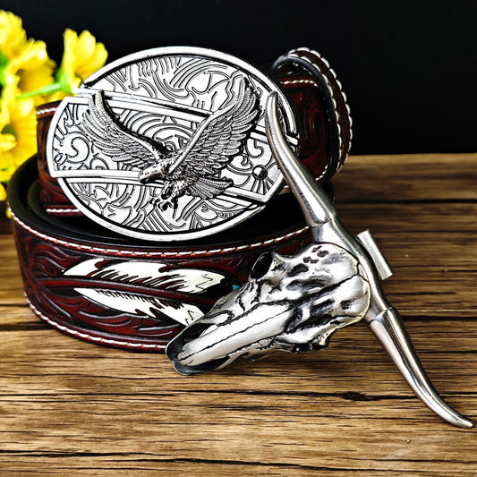 Cinturón estilo western con plumas en relieve