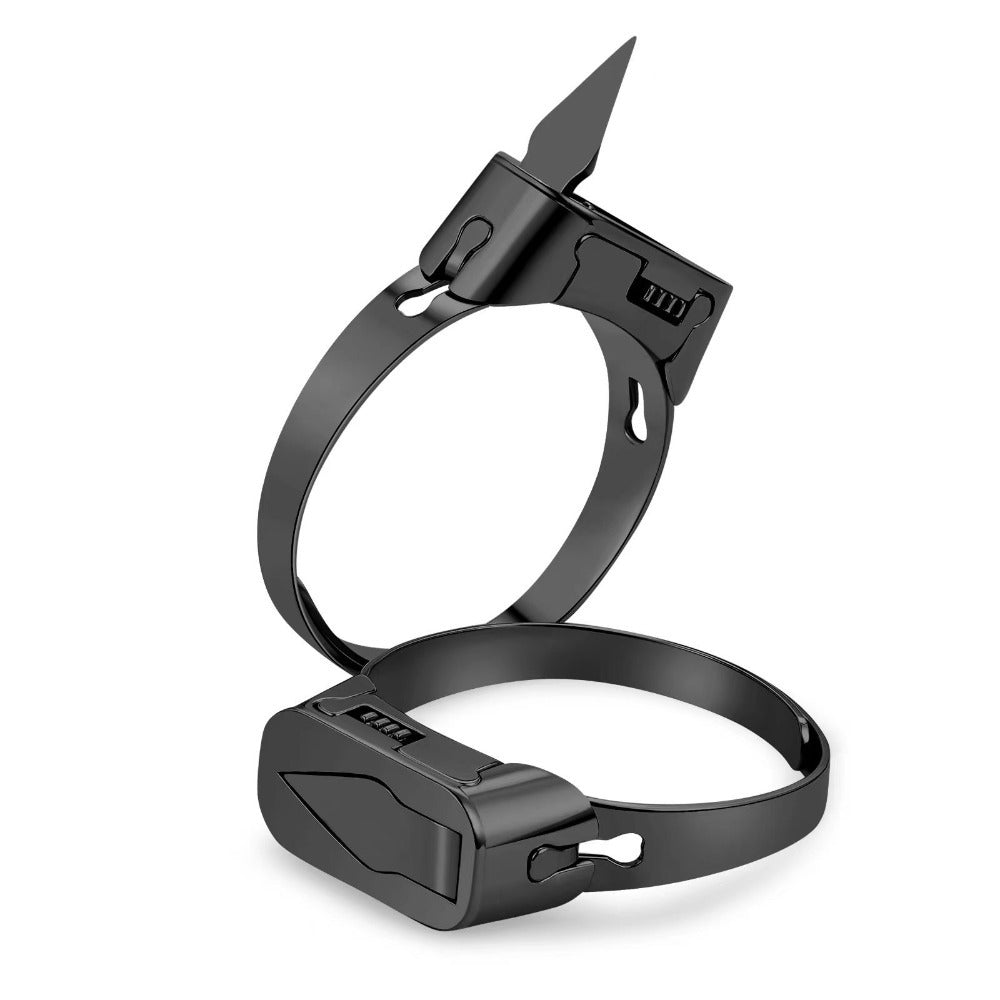Cowboy-style EDC ring with creative hat-shaped box