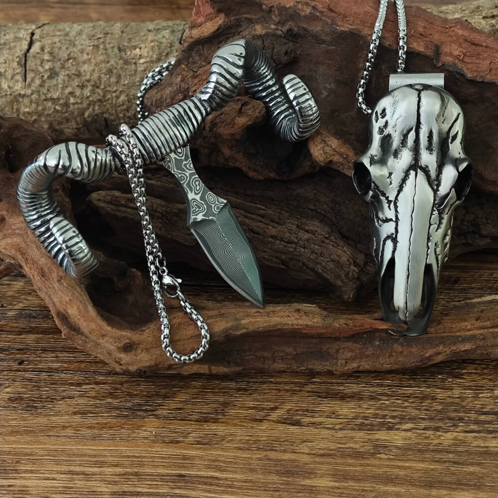 Tactical skull pendant necklace for men with outdoor style