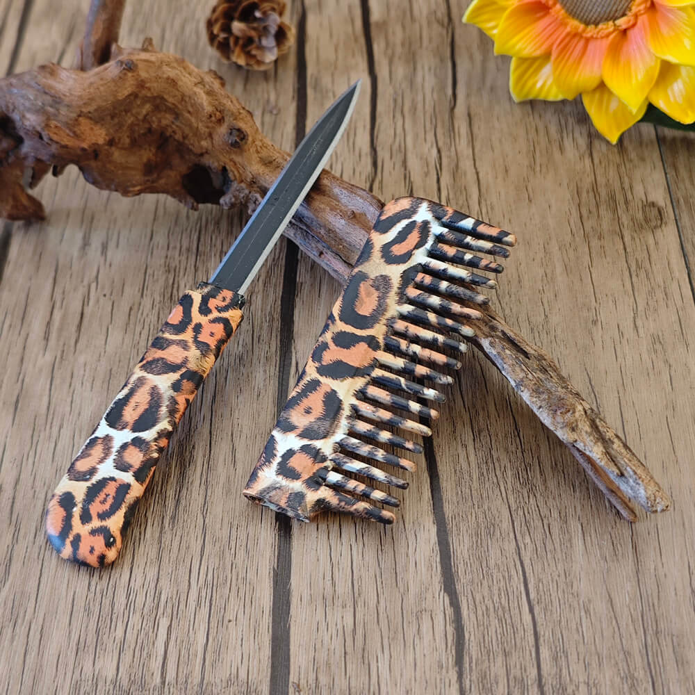 Portable everyday carry comb with hidden feature